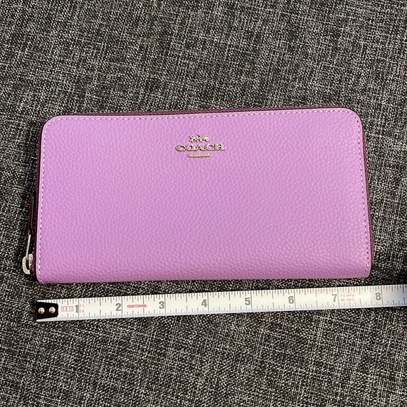 Coach Wallet - Picture 4 of 5
